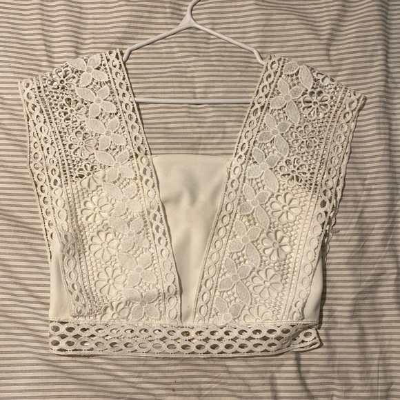 Crochet crop top - Picture 1 of 2